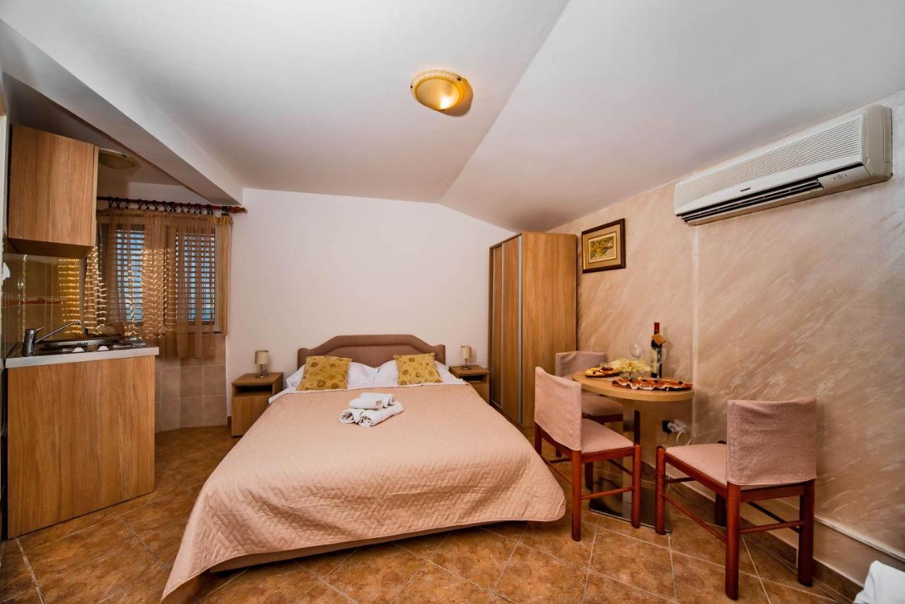 Apartments Markovic Kotor Ngoại thất bức ảnh
