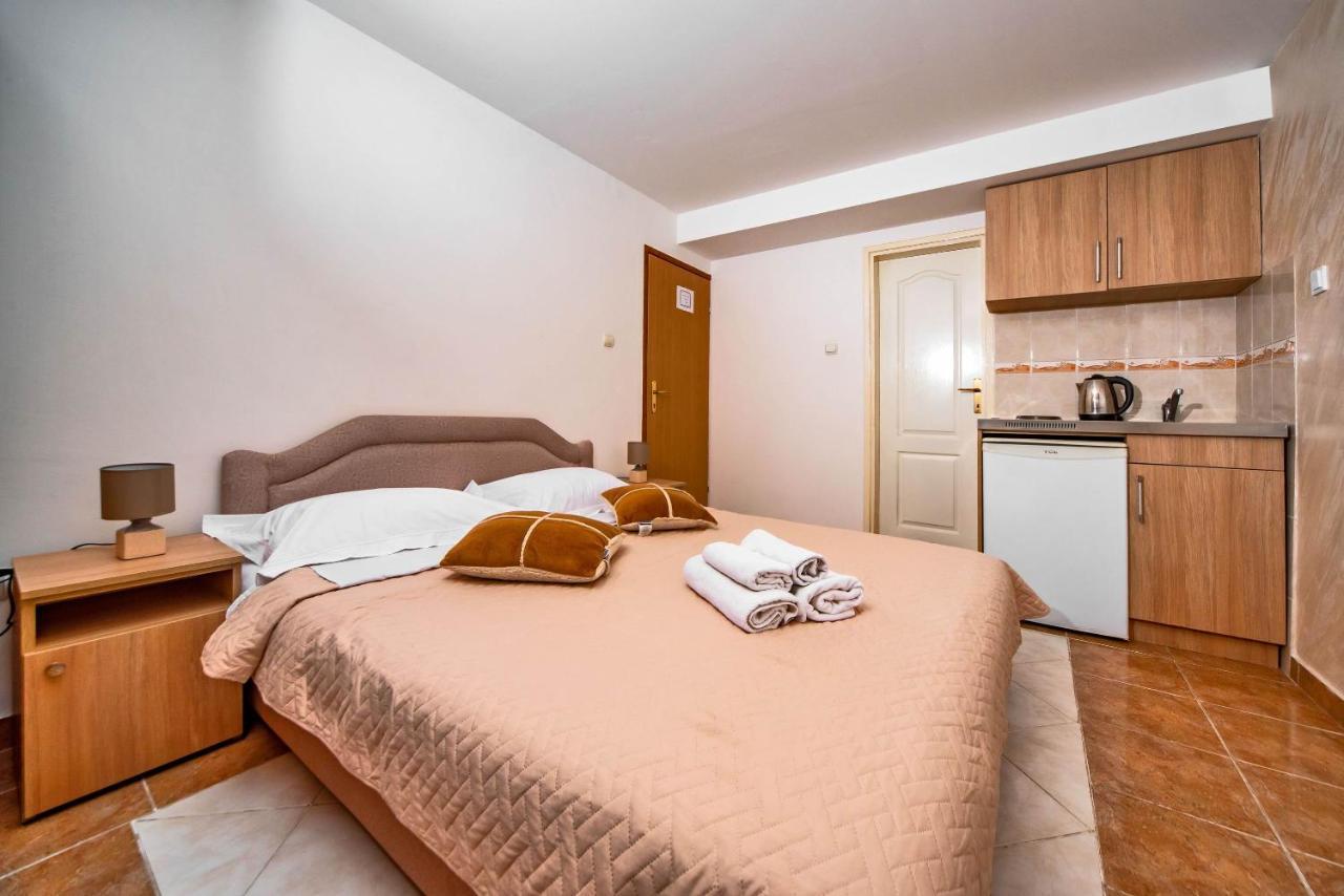 Apartments Markovic Kotor Ngoại thất bức ảnh